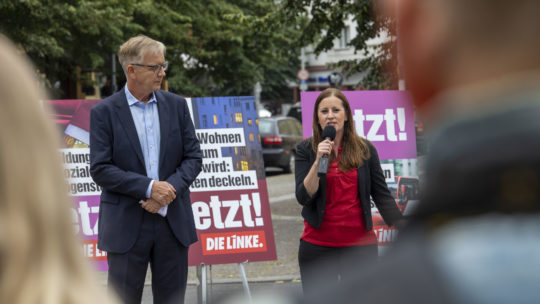 Foto von Dietmar Bartsch und Janine Wissler bei der Präsentation der Kampagne zur Bundestagswahl 2021